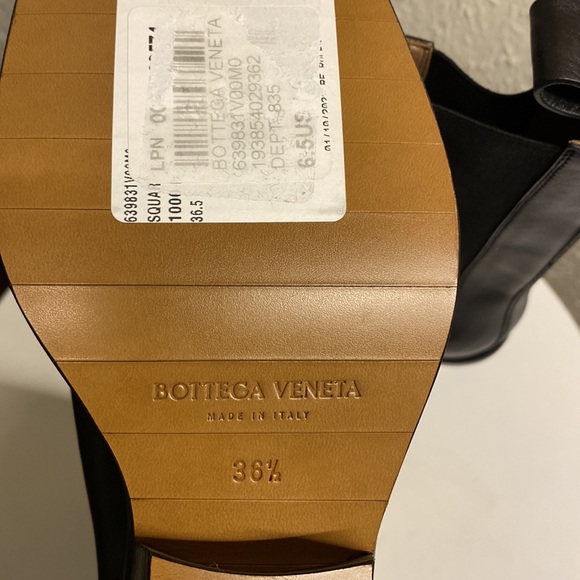 BOTTEGA VENETA Square Toe Chelsea The Lean Boots in Black 36.5 - Picture 7 of 7